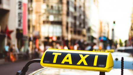 Taxi à Clermont-Ferrand : l'importance des taxis dans la mobilité urbaine